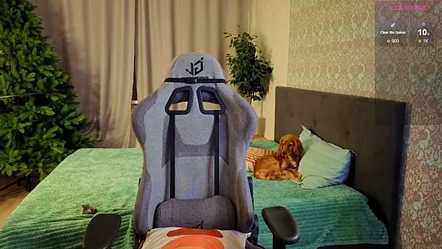 magic shy  online show from December 18, 1:33 am