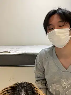 Snapshot of reon_reonreon chatting on February 13, 10:22 am reon reonreon online show from February 13, 10:22 am