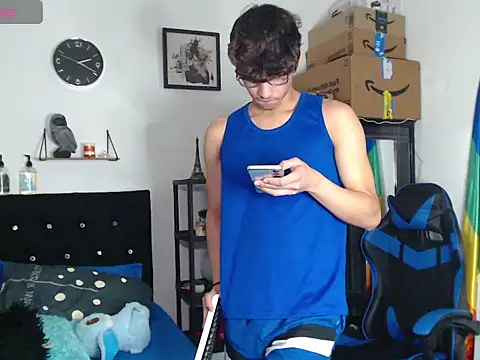 Gael Jones online show from September 11, 3:39 am