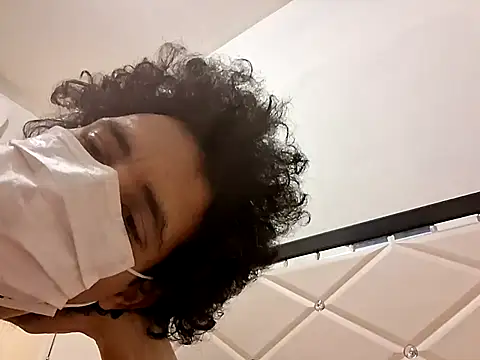 Snapshot of A-10900 chatting on February 13, 4:08 am A-10900 online show from February 13, 4:08 am