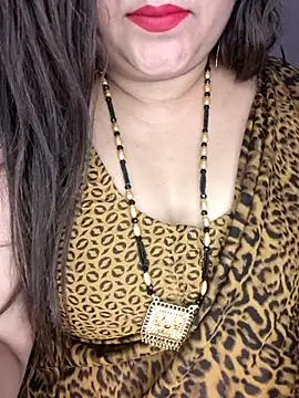 Snapshot of indian-hotmilfs chatting on April 1, 4:59 pm indian-hotmilfs online show from April 1, 4:59 pm