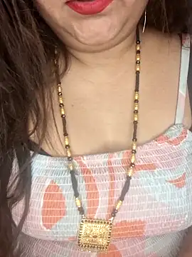 Snapshot of indian-hotmilfs chatting on April 4, 7:11 pm indian-hotmilfs online show from April 4, 7:11 pm