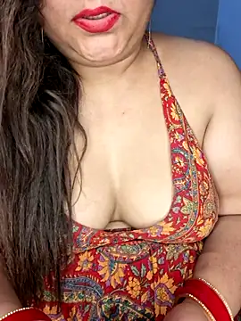 Snapshot of indian-hotmilfs chatting on May 27, 1:57 am indian-hotmilfs online show from May 27, 1:57 am