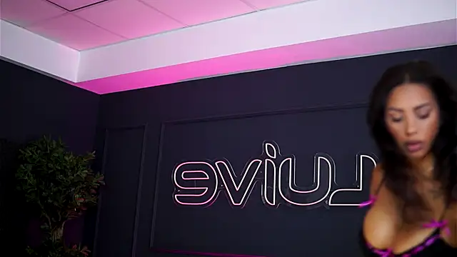 SiennaRuh online show from September 14, 6:56 am