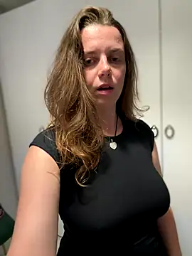 TenderLaGlamor online show from September 22, 9:06 pm