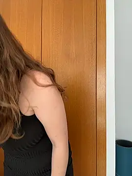 Snapshot of TenderLaGlamor chatting on February 25, 11:53 am TenderLaGlamor online show from February 25, 11:53 am