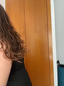 Snapshot of TenderLaGlamor chatting on February 26, 12:37 pm TenderLaGlamor online show from February 26, 12:37 pm