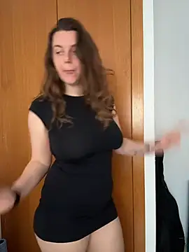 Snapshot of TenderLaGlamor chatting on March 5, 10:33 am TenderLaGlamor online show from March 5, 10:33 am