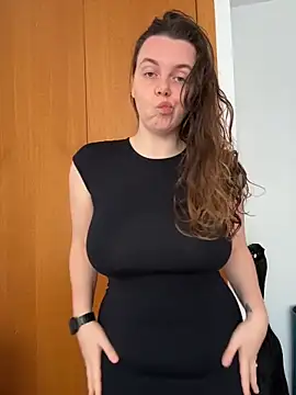 Snapshot of TenderLaGlamor chatting on March 11, 9:48 am TenderLaGlamor online show from March 11, 9:48 am