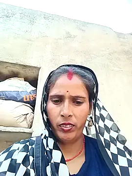 Snapshot of Arti13A chatting on April 27, 11:19 am Arti13A online show from April 27, 11:19 am