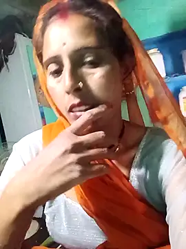 Snapshot of Arti13A chatting on May 7, 1:22 am Arti13A online show from May 7, 1:22 am