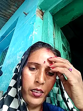 Snapshot of Arti13A chatting on June 7, 1:43 am Arti13A online show from June 7, 1:43 am