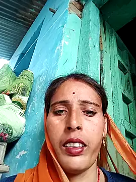 Snapshot of Arti13A chatting on June 12, 1:15 am Arti13A online show from June 12, 1:15 am