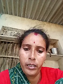 Snapshot of Arti13A chatting on August 4, 1:31 am Arti13A online show from August 4, 1:31 am