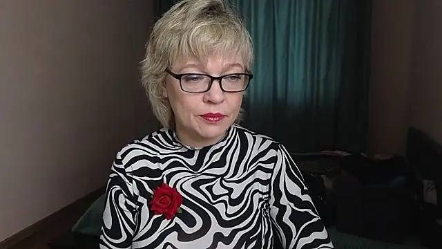 Snapshot of Rosette_Pricky chatting on October 11, 1:09 pm Rosette Pricky online show from October 11, 1:09 pm