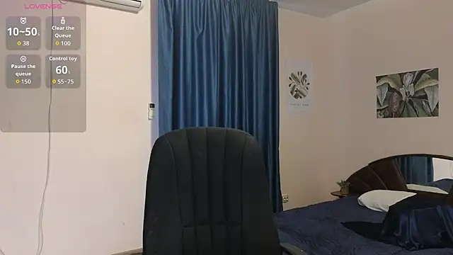 Snapshot of Rosette_Pricky chatting on October 12, 1:10 pm Rosette Pricky online show from October 12, 1:10 pm