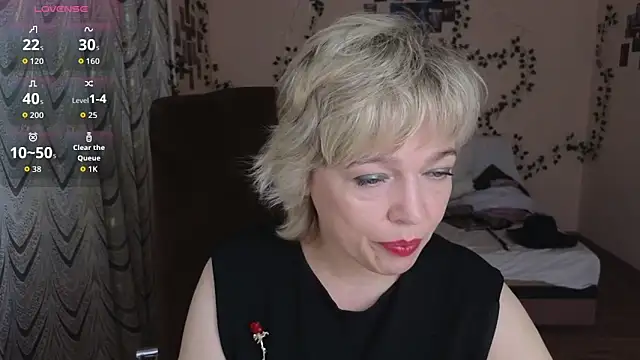 Snapshot of Rosette_Pricky chatting on October 23, 2:16 pm Rosette Pricky online show from October 23, 2:16 pm