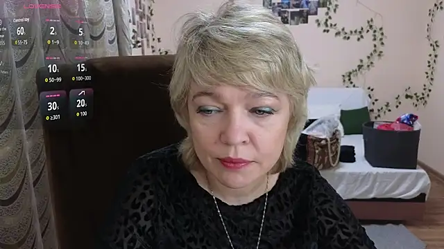 Snapshot of Rosette_Pricky chatting on November 26, 1:56 pm Rosette Pricky online show from November 26, 1:56 pm