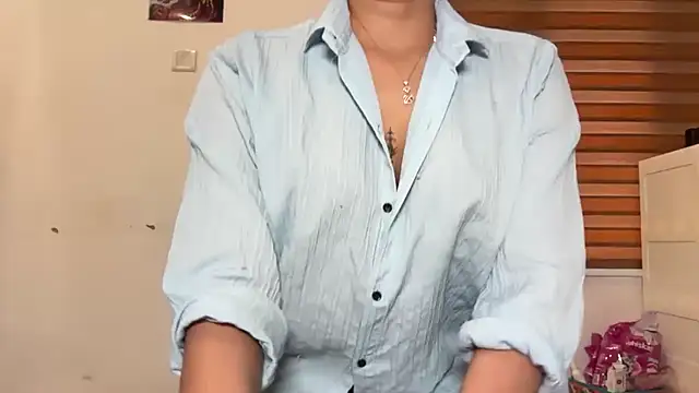 Snapshot of LucytheDevilQueen chatting on March 3, 4:07 am LucytheDevilQueen online show from March 3, 4:07 am