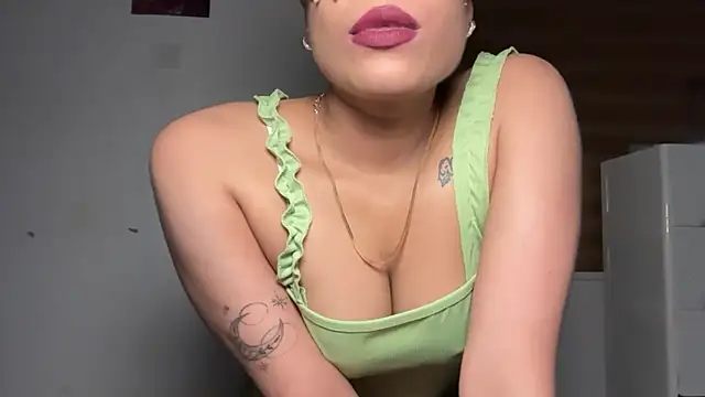 Snapshot of LucytheDevilQueen chatting on May 14, 3:30 pm LucytheDevilQueen online show from May 14, 3:30 pm
