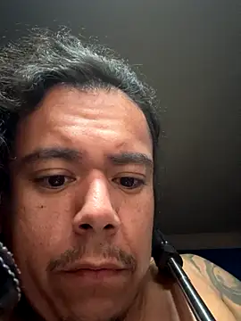 Snapshot of DEADSEXY2 chatting on October 29, 1:35 pm DEADSEXY2 online show from October 29, 1:35 pm