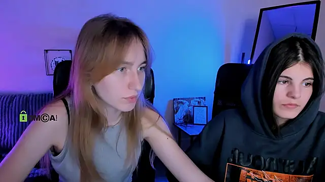 Snapshot of lizzie_boom chatting on October 3, 12:57 pm lizzie boom online show from October 3, 12:57 pm