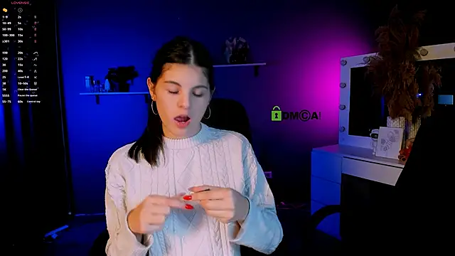 Snapshot of lizzie_boom chatting on October 4, 8:45 am lizzie boom online show from October 4, 8:45 am