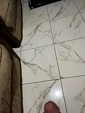 Prettylarge online show from January 11, 12:26 am