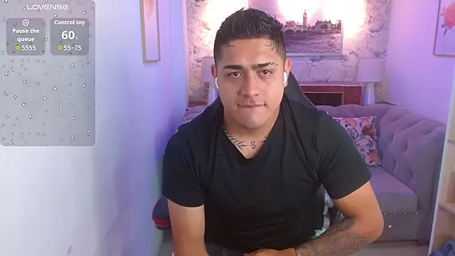 Aaronn 12 online show from September 18, 12:07 pm