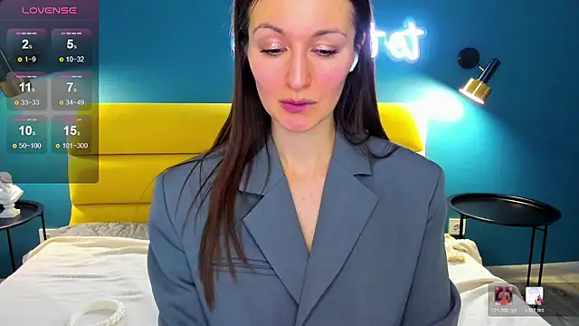 Joan Nelson online show from January 18, 2:15 am