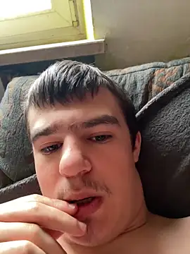 pussyhunter323557 online show from December 15, 10:41 am