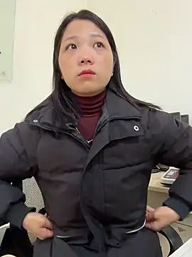 thaoyeuuu online show from November 18, 2:28 am