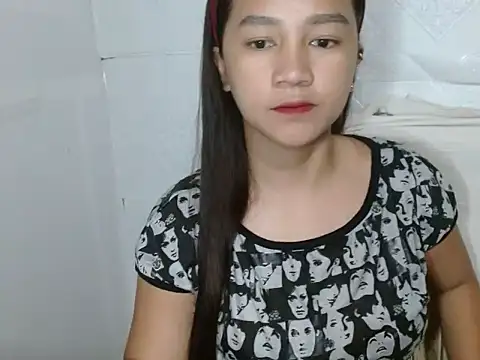Snapshot of Simplyxmary chatting on June 3, 9:56 am Simplyxmary online show from June 3, 9:56 am