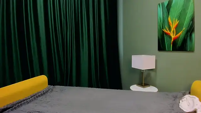 EllenLamb online show from July 16, 7:36 am