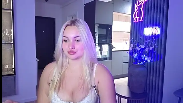 Snapshot of adrelaxina chatting on October 16, 7:15 pm adrelaxina online show from October 16, 7:15 pm