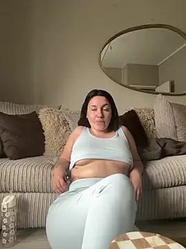 AlyssaAngell online show from April 28, 11:26 am
