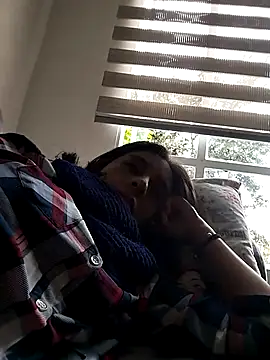 MiaAmore  online show from September 14, 3:00 pm