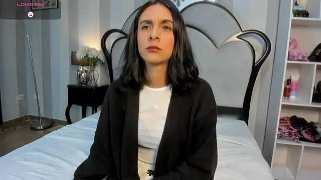 MiaAmore  online show from January 13, 7:52 pm