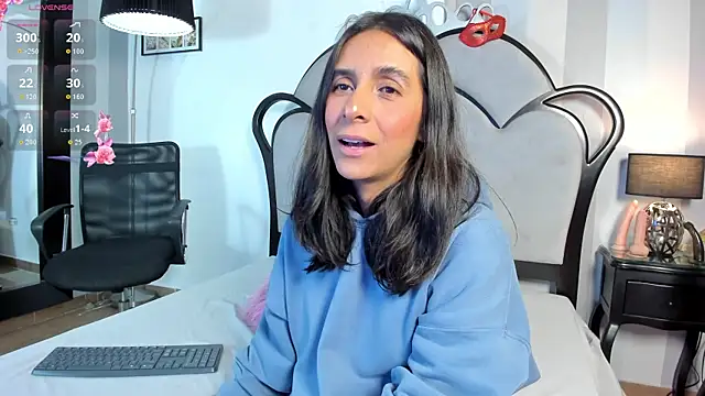 MiaAmore  online show from July 23, 6:17 pm