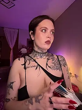 Mariiiiiway online show from November 10, 7:57 pm