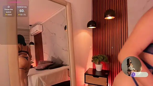 SophieCollins 1 online show from November 17, 12:00 pm