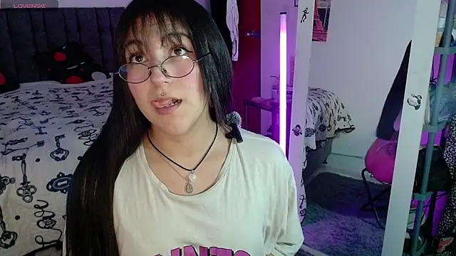 lilitth777 online show from February 5, 12:04 am