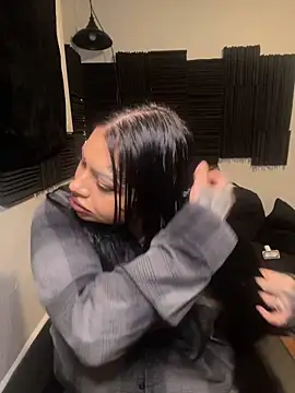 chicanachic13 online show from October 18, 5:32 am