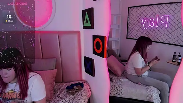 Snapshot of evaa_jones1 chatting on September 24, 5:00 am evaa jones1 online show from September 24, 5:00 am