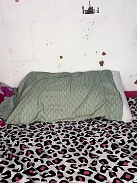 Snapshot of mily_09 chatting on October 21, 3:24 pm mily 09 online show from October 21, 3:24 pm