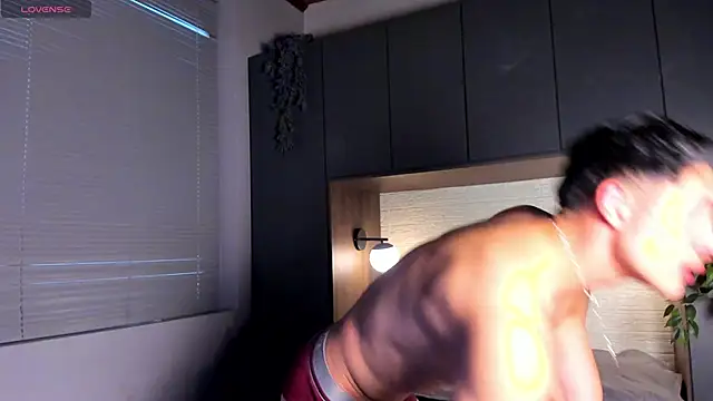 AustinJones  online show from October 4, 8:18 pm