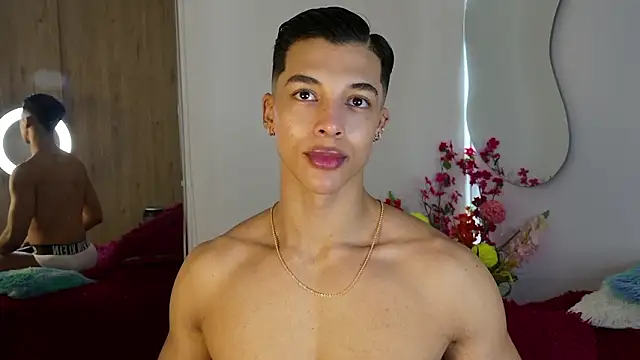 Snapshot of Troye_Williams chatting on March 22, 12:30 pm Troye Williams online show from March 22, 12:30 pm