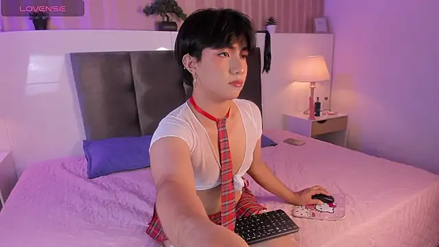 Creamy Angelo online show from September 10, 4:45 am