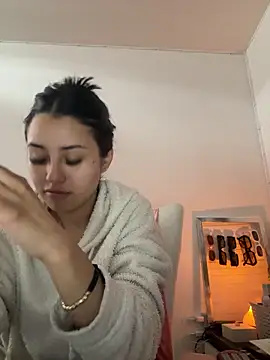 Victoria alson online show from September 27, 2:00 pm