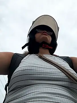 SirenRouge 69 online show from November 28, 8:33 pm